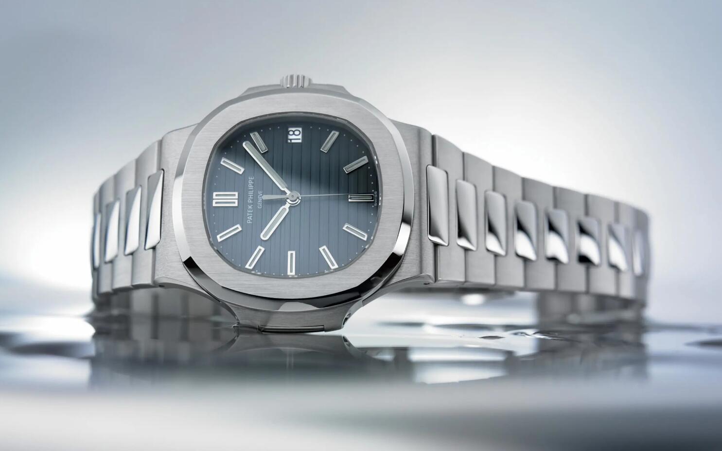 Replica Patek Philippe Nautilus 5711 made of ordinary steel is discontinued