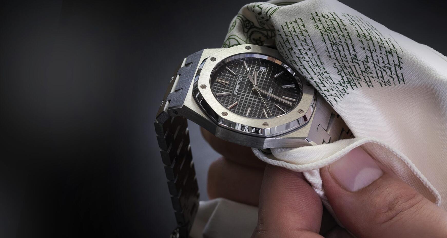 Replica Audemars Piguet and Richemont implement their program to combat the theft of luxury watches